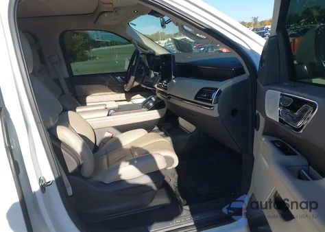 2023 Lincoln Navigator Reserve z USA, uszkodzony, nr VIN 5LMJJ2LG7PEL10576